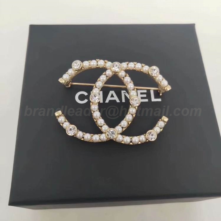 Chanel Brooch 115